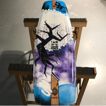 Planche wakeboard Liquid Force Tao 2016 Planche wakeboard Liquid Force Tao 2016
