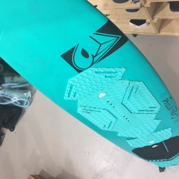 Surf occasion Airush Converse Active Carbon 5'11 2016 Surf occasion Airush Converse Active Carbon 5'11 2016