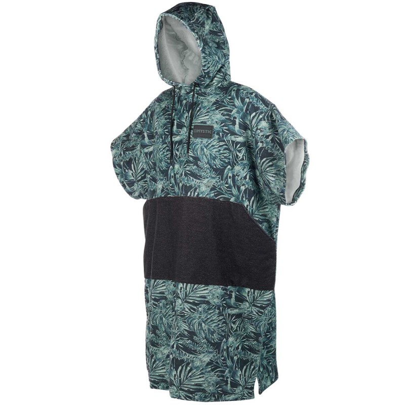 Mystic Poncho Green Allover