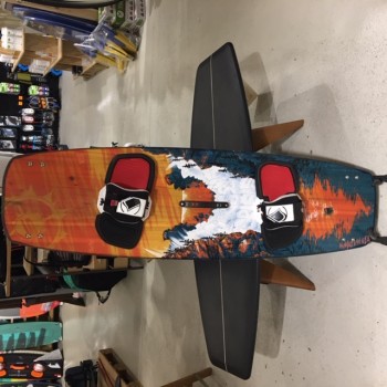 Twin-Tip Occasion Slingshot Crisis 2016 134cm (complète)