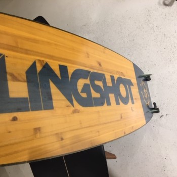 Twin-Tip Occasion Slingshot Crisis 2016 134cm (complète)