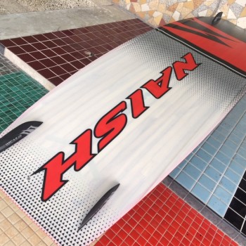 Twin Tip Naish Motion 2020 138x41,5cm - Complet Twin Tip Naish Motion 2020 138x41,5cm - Complet