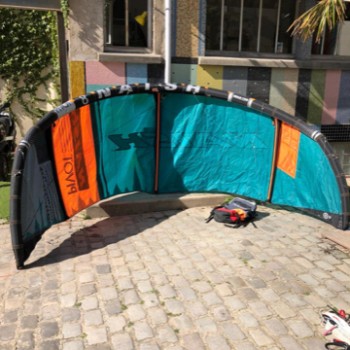 Aile Occasion Naish Pivot 2020 - 8m