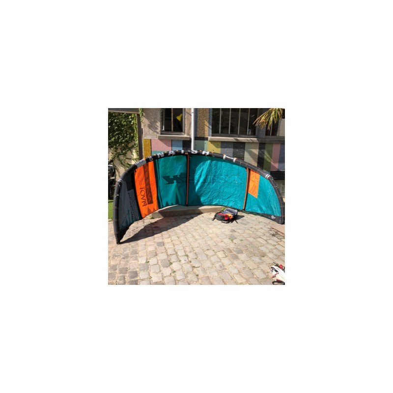 Aile Occasion Naish Pivot 2020 - 8m Aile Occasion Naish Pivot 2020 - 8m