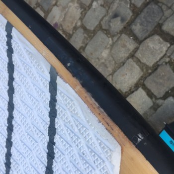 Foil occasion F-One Carbon (2 ailes avant) + planche Foil occasion F-One Carbon (2 ailes avant) + planche