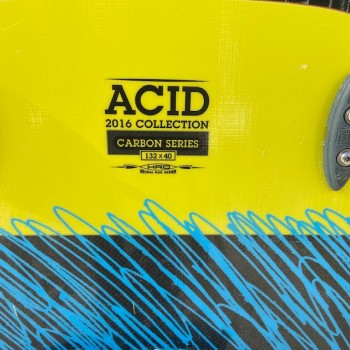 Twin-Tip occasion F-One Acid 2016 132x40cm Twin-Tip occasion F-One Acid 2016 132x40cm