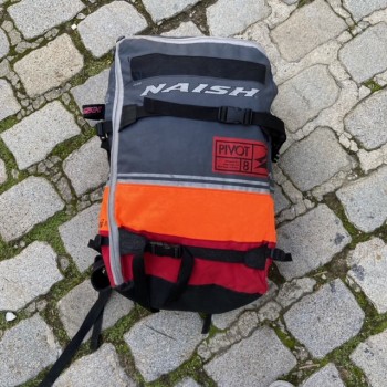 Aile Occasion Naish Pivot 2020 - 8m NUE