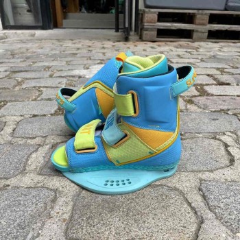 Pack Wakeboard Occasion Slingshot Super Grom 135cm / Grom 2022 Pack Wakeboard Occasion Slingshot Super Grom 135cm / Grom 2022