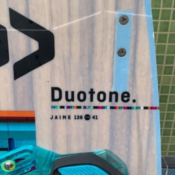 Twin-tip occasion duotone jaime  2022 136x41cm