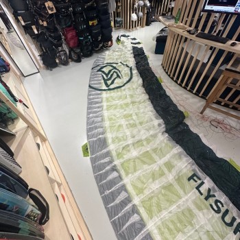 Aile de kite à caisson flysurfer 18m 2020 Aile de kite à caisson flysurfer 18m 2020