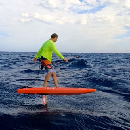 Planche de Wing Axis Downwind Carbon - Action Shot