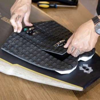 Pad avec Inserts Intégrés AK Pad avec Inserts Intégrés AK