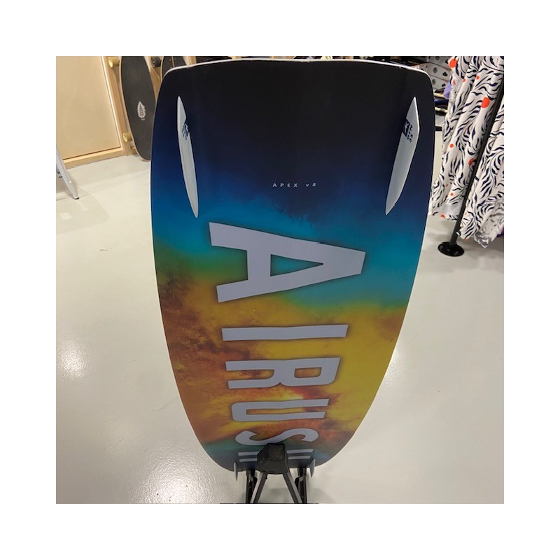 Twin Tip Complet Occasion Airush Apex V8 2023 Twin Tip Complet Occasion Airush Apex V8 2023