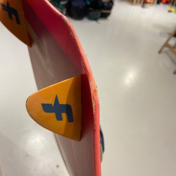 Twin Tip Complet Occasion F-One Trax HRD  2020 136cmx40,5cm Twin Tip Complet Occasion F-One Trax HRD  2020 136cmx40,5cm