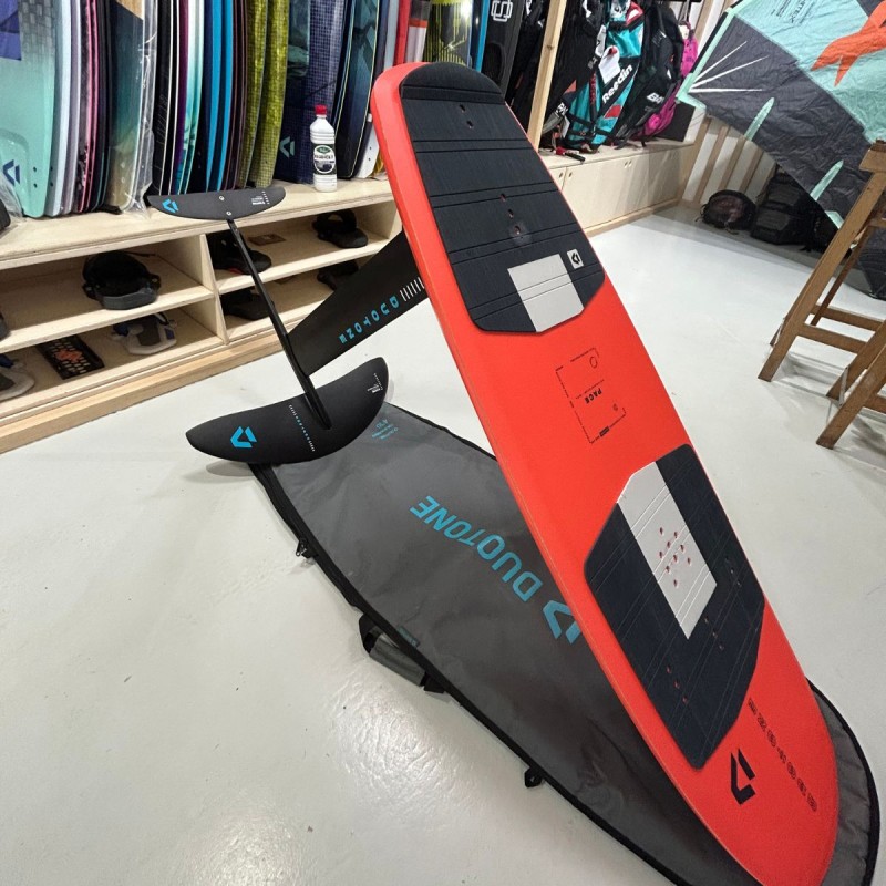 Pack kite et wake foil occasion Duotone Pace 4'6" 2022 + Foil Duotone Carve 950 Pack kite et wake foil occasion Duotone Pace 4'6" 2022 + Foil Duotone Carve 950