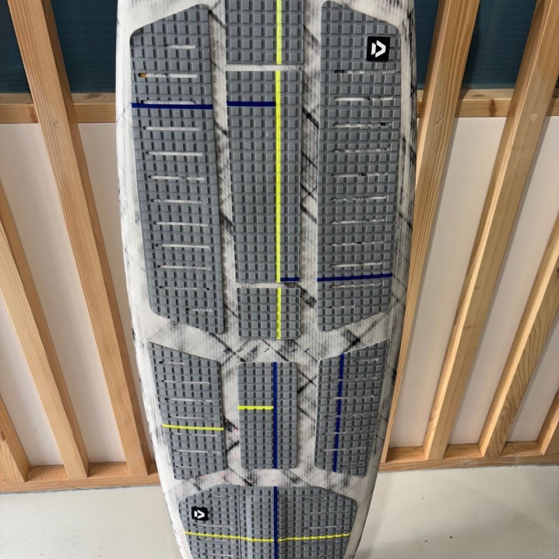 SurfKite Duotone Whip D/LAB 2025 (DEMO) 4'11" SurfKite Duotone Whip D/LAB 2025 (DEMO) 4'11"