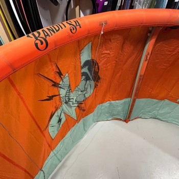 Aile occasion F-one Bandit S 2023 - 8m2 - Orange Aile occasion F-one Bandit S 2023 - 8m2 - Orange