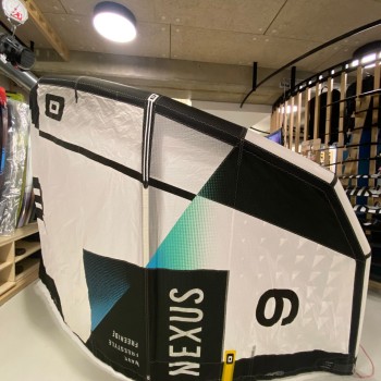 Aile occasion Core Nexus 3 white taille 9M