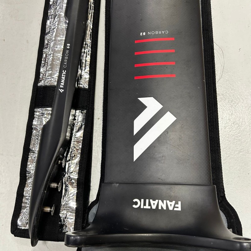 Set Occasion Mat 82 + Fuselage 68 Fanatic Carbon Set Occasion Mat 82 + Fuselage 68 Fanatic Carbon