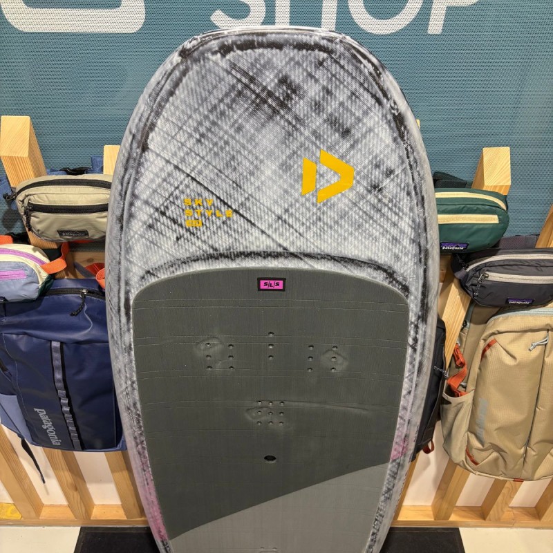 Planche Wing Occasion Duotone Sky Style SLS 2025 4'9" Planche Wing Occasion Duotone Sky Style SLS 2025 4'9"