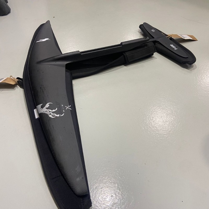 Avion Complet Occasion F-ONE Eagle X UHM Carbon 800cm Avion Complet Occasion F-ONE Eagle X UHM Carbon 800cm