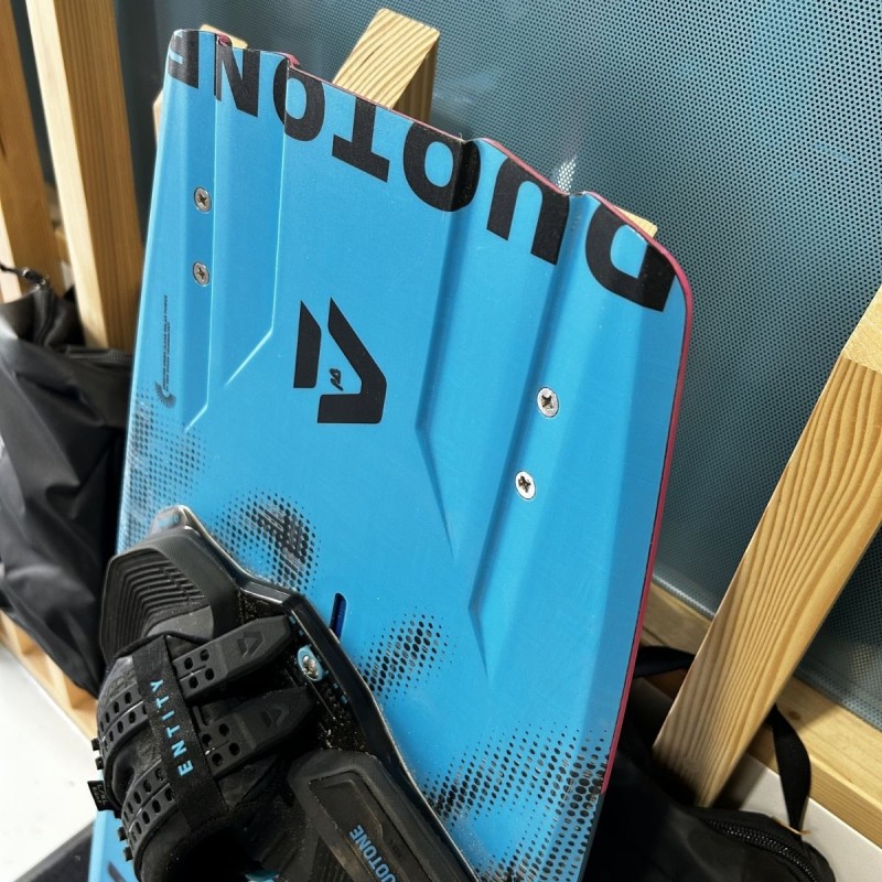 Twintip Occasion Duotone TS big air SLS 2026 - 136x40cm