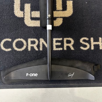 Foil occasion F-One Mirage Carbon 800cm + stab C220cm Foil occasion F-One Mirage Carbon 800cm + stab C220cm