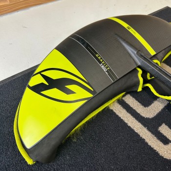 Foil occasion F-One Garvity Carbon 1400cm2 + stab C300cm Foil occasion F-One Garvity Carbon 1400cm2 + stab C300cm