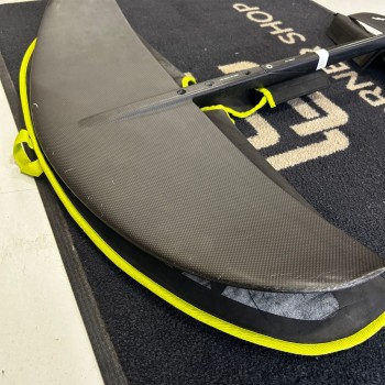Foil occasion F-One Garvity Carbon 1400cm2 + stab C300cm Foil occasion F-One Garvity Carbon 1400cm2 + stab C300cm