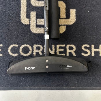 Foil occasion F-One Seven Seas Carbon 1200cm2 + stab C250cm2 Foil occasion F-One Seven Seas Carbon 1200cm2 + stab C250cm2