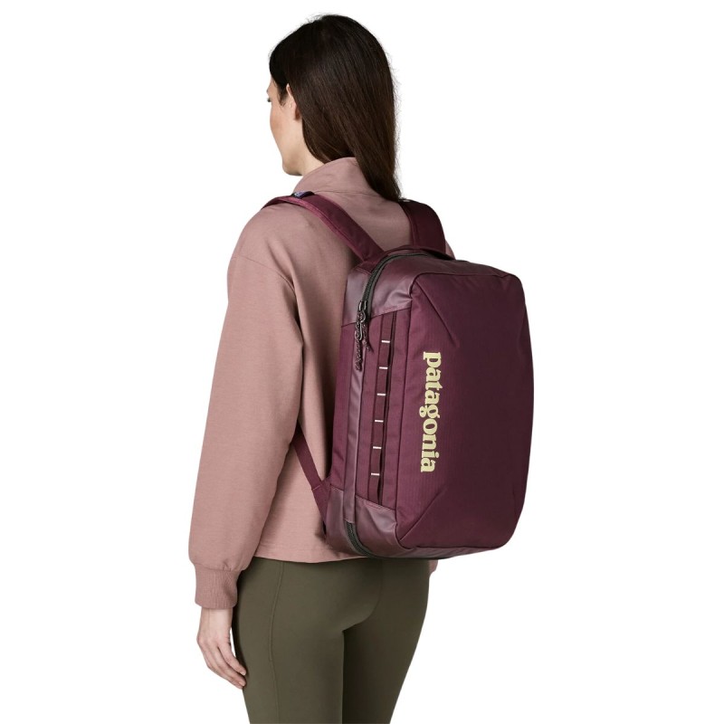 Sac à dos Patagonia Black Hole Micro MLC 2027 - Berry Fig Sac à dos Patagonia Black Hole Micro MLC 2027 - Berry Fig