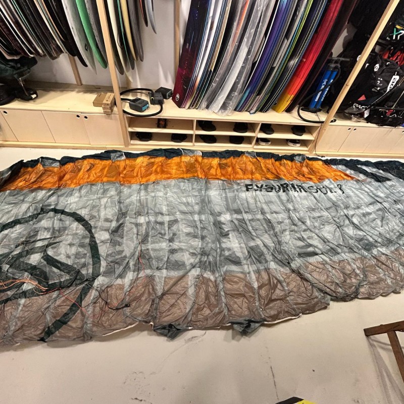 Aile à caisson Occasion Flysurfer Soul 2 18m + barre Flysurfer Infinity Aile à caisson Occasion Flysurfer Soul 2 18m + barre Flysurfer Infinity